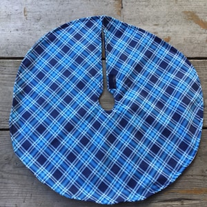 New Handmade Country Plaid mini table top Christmas tree skirt 20&quot;