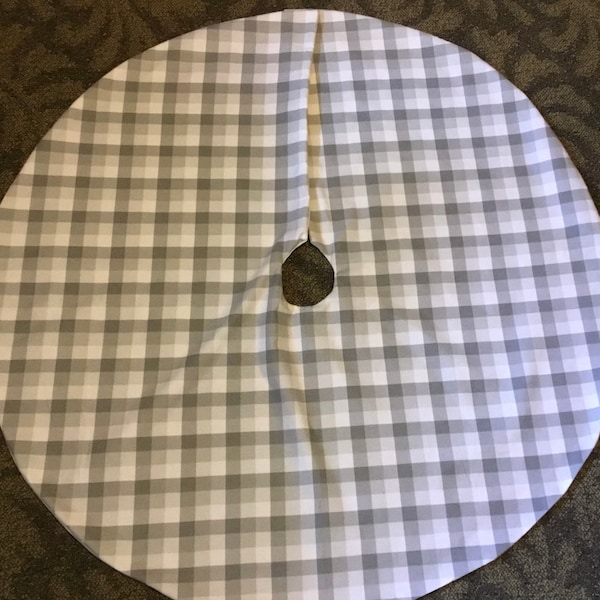 New Handmade Country Buffalo Check black, White and Gray  Christmas tree skirt 20, 30 or 40" diameter sizes, Plaid Farmhouse