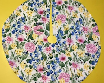 Spring Flowers and Butterflies  Easter Holiday tree skirt Tabletop or skinny tree, 19” in diameter