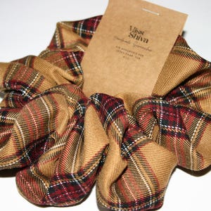 XXL Gingham Scrunchie in beige und weinrot