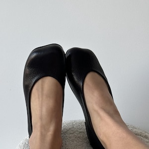 Wide Toe Box Shoes Ballet Flats, Textured Leather Black Flats, Bafefoot Shoes Women, Everyday Elegant Footwear, Women Slip-ons Shoes image 5