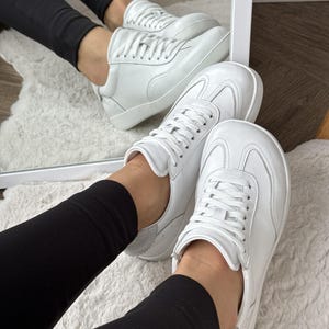 Handmade anatomical leather sneakers, Wide toe box shoes, Running Shoes, Womens barefoot shoes, Closed toe walking casual  footwear