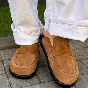 Tamancos abertos atrás, tamancos anatômicos de camurça genuína, sapatos de bico fechado, mules femininas de verão, calçado casual, sapatilhas leves com ajuste largo