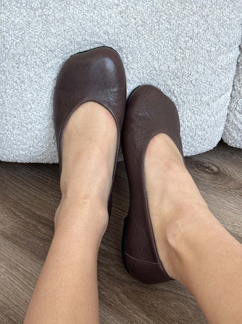 Wide Toe Box Shoes Ballet Flats, Textured Leather Black Flats, Bafefoot Shoes Women, Everyday Elegant Footwear, Women Slip-ons Shoes Textured Leath Choc.