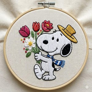 以下が含まれることがあります： 白い文字で「Welcome to our home」と書かれた素朴な木製の看板。 玄関の装飾に最適な、使い古した仕上げとシンプルで魅力的なデザインが特徴です。