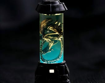 Alien-Shaped Resin Keycaps | The Perfect Gift for Gamers and Movie Fans