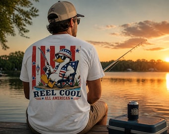Camiseta de pesca Reel Cool Duck con estampado patriótico vintage de EE. UU.