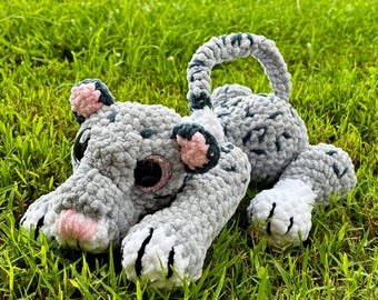 Peluche leopardo delle nevi all'uncinetto MTO, Amigurumi fatto a mano