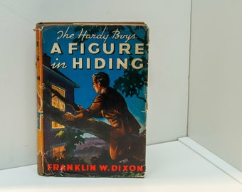 Hardy Boys #16 "A Figure in Hiding" [1948] This is the 1948a-15 printing as per Carpentieri & Mular