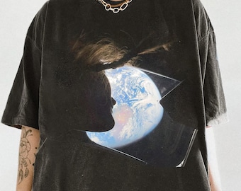 Artemis Orion Window Earth Shirt, Space Lover Gift, Space Mission T-Shirt, Orion Spacecraft Apparel, Artemis II Shirt