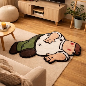 Könnte beinhalten: Handgefertigtes Holzschild mit dem Wort "Welcome" in verspielter Schrift. Es hat einen weißen, abgenutzten Hintergrund und einen dunkelbraunen Rand, ideal für eine Eingangstür oder einen Flur.