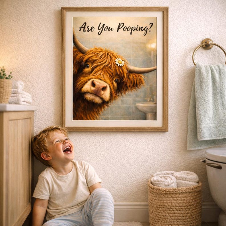Lámina decorativa de vaca para imprimir, ¿estás haciendo caca?, divertida lámina para el baño, arte para el baño de invitados, descarga digital imagen 6