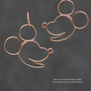 Pendientes de Mickey Mouse, pendientes de cobre, regalo para ella, pendientes hechos a mano, envío gratuito de EE. UU. imagen 1