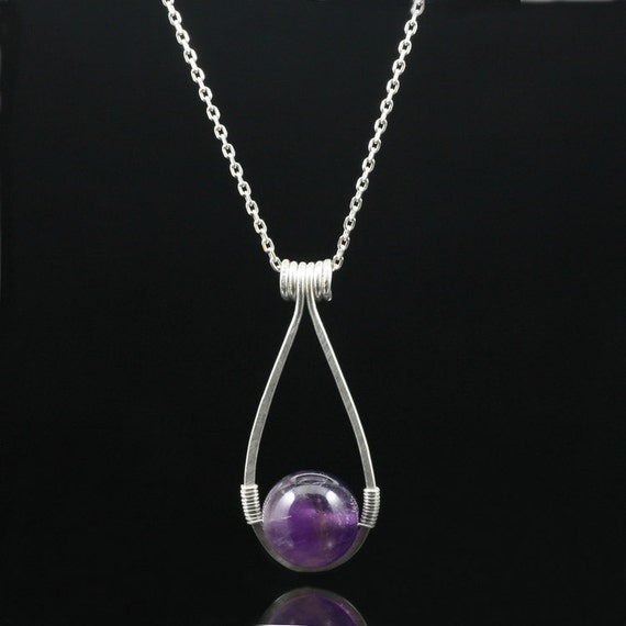 Amethyst central pendant necklace, gift for her, wedding gift, birthday gift, anniversary gift, gift for mom, free US shipping