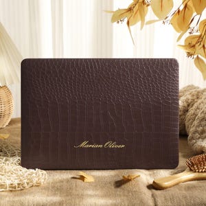 Cozy Brown Custom Leather MacBook Case For All New 2026 M4 Neo A3404 Air 13 A2681 Pro 13 A2338 Pro 14 15 16 Air 15 A3448 Laptop Case Gifts
