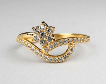 Minimalist Celestial Ring, Dainty Star and Moon Silver Ring, Crescent Stackable Ring, Gift for Her