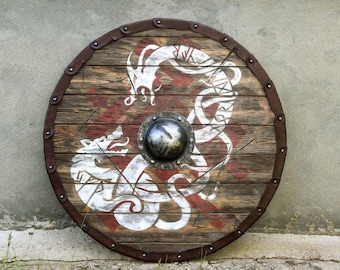Escudo vikingo hecho a mano