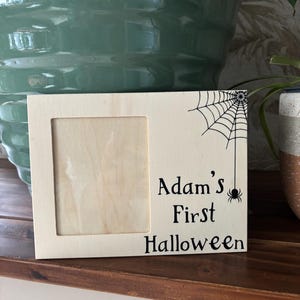 Personlig fotoram för bebis första Halloween, spindelnätspresent