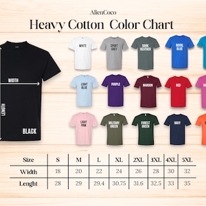 K&ouml;nnte beinhalten: Farbkarte f&uuml;r Heavy Cotton T-Shirts. Das Bild zeigt ein schwarzes T-Shirt mit Ma&szlig;en und einer Reihe von Farben: Wei&szlig;, Sportgrau, Dunkelgrau, K&ouml;nigsblau, Saphirblau, Hellblau, Lila, Weinrot, Rot, usw.