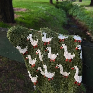 DIGITAL ITEM | Goose Socks Knitting Pattern | Stranded Colorwork Socks PDF