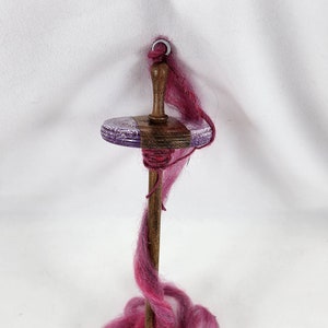 Top Whorl Drop Spindle in Purple Lilac Swirl with Renewable Acacia Wood Whorl, Absolutely Adorable, Portable Traveling Spinning!