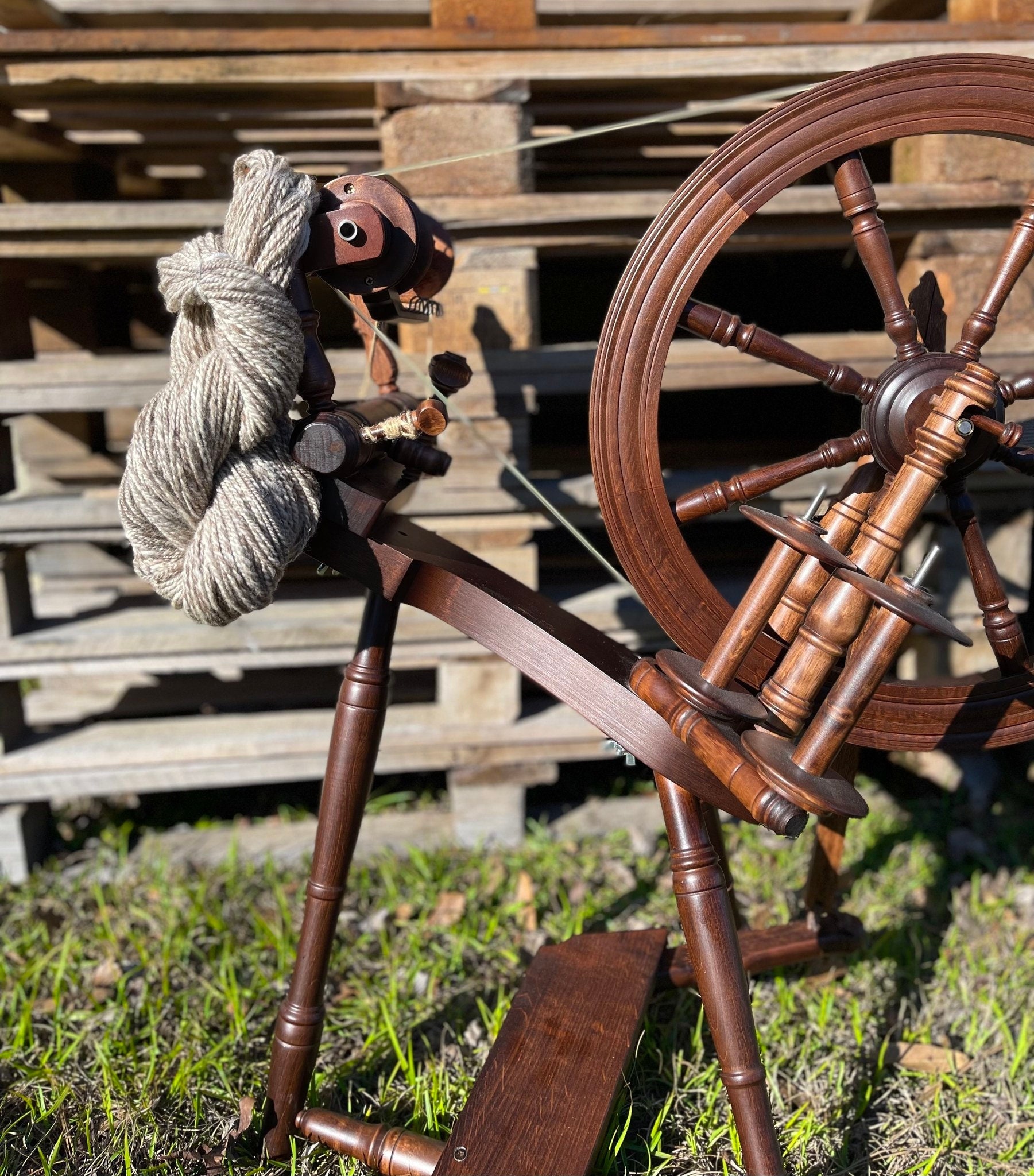 Antique Saxony Style Single Foot Treadle Spinning Wheel W/ Original Bobbin