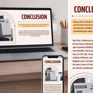 Puede incluir: Un portátil y un smartphone muestran la palabra "CONCLUSIÓN" con contenido de currículum. El portátil muestra una imagen de currículum dentro de un marco. Una taza de café y un cuaderno están en el escritorio de madera.