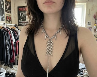 Gothic Spiked Bib Necklace – Punk Rock Statement Chain, Long Pendant Alternative Jewelry, Stainless Steel Unisex