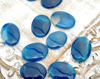 Blue Onyx Dyed WORRY Stones - Onyx Meditation Palm Stones - Onyx Pocket Fidget Stones - Throat Chakra Stones - Stones for Decor - Courage