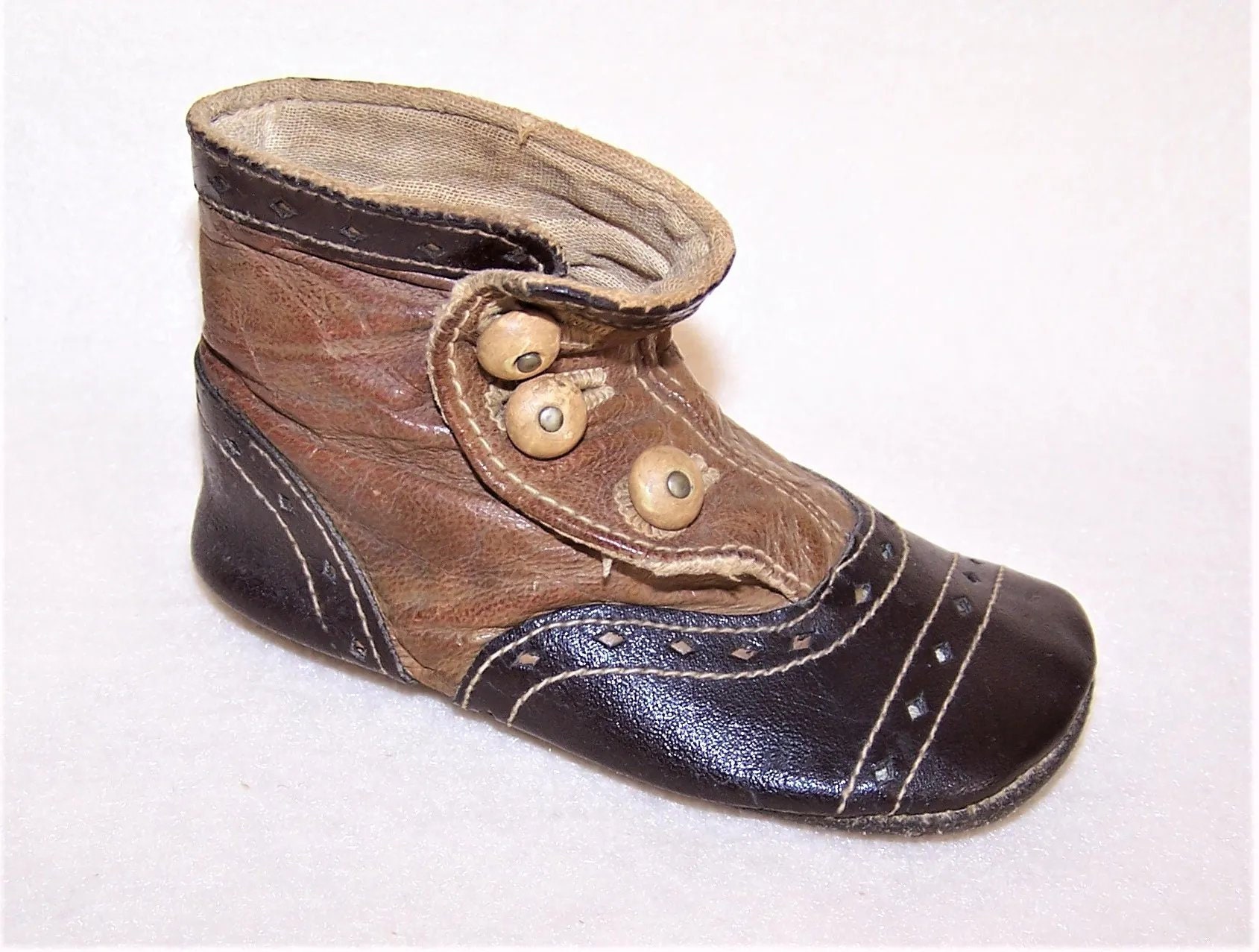 Schoenen Meisjesschoenen Laarzen Black Girl's Lace-Up High Top Boots Patent Leather tips Antique Victorian Children's Victorian Edwardian Shoes 
