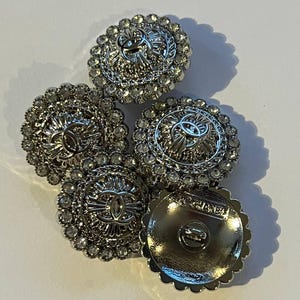 Chanel buttons - Etsy 日本