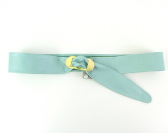 Vintage Womens Leather Belt in Mint Small Medium - NWT New Old Stock