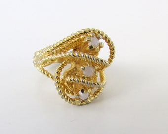 Vintage Gold Cocktail Ring - 1970s Costume Jewelry Size 6.25