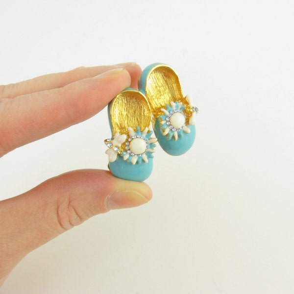 Vintage Enamel Brooch - 1960s - Pastel Blue and Gold Shoes