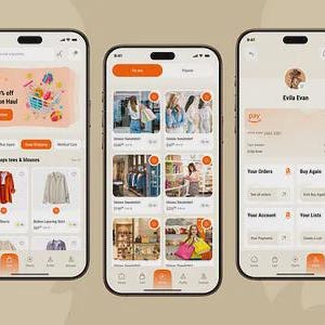 Może przedstawiać: Trzy smartfony wyświetlające interfejs aplikacji mobilnej e-commerce w jasnobeżowej kolorystyce. Ekrany pokazują listy produktów, kategorie zakupowe, banery promocyjne oraz stronę profilu użytkownika ze szczegółami płatności.