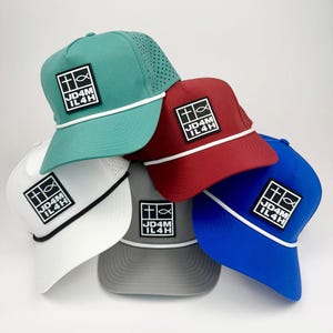 JD4M IL4H Performance Strickmütze | PVC Aufnäher | Laser Perforiert | Unisex Christian Hut | Glaube | Golfmütze | Outdoor Jesus Kopfschmuck | Kreuz