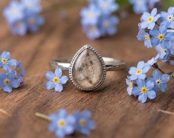 Teardrop Pet Cremation Ashes Keepsake Ring - Stainless Steel - 6mm×8mm - Size 5