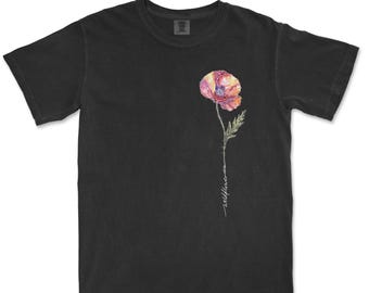 Camiseta Comfort Colors® con estampado de amapolas silvestres / Camiseta botánica dibujada a mano / Camiseta con estampado de flores en acuarela / Regalo para amantes de la naturaleza /