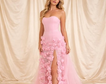 Vestido largo sin tirantes con rosas / Vestido de noche con flores 3D / Vestido formal con abertura alta / Vestido largo de fiesta romántico