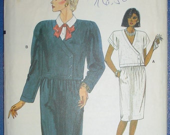 VERY EASY VOGUE 9340 / Vintage 1980s / Misses' Top & Skirt /  Sizes 12 - 14 - 16