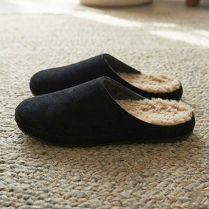 Damen Wildleder Look Clogs Warme Fleece gefütterte flache Hausschuhe