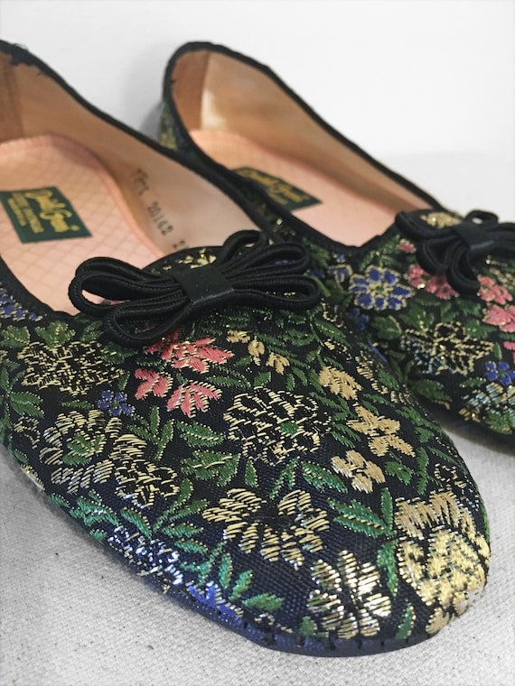 70s Metallic FLORAL Slippers in Size 7.5