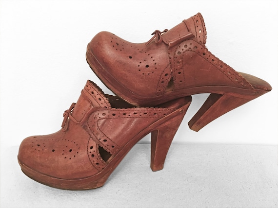 70s leather Brogue CLOGS, high heel mules with woo