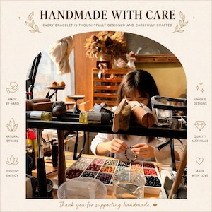 Op de afbeelding: Afbeelding van een vrouw die een armband maakt met kleurrijke kralen. De afbeelding bevat de tekst "HANDMADE WITH CARE" en "Thank you for supporting handmade." Verschillende gereedschappen en materialen zijn zichtbaar, waaronder een bakje met kralen en een glas water.