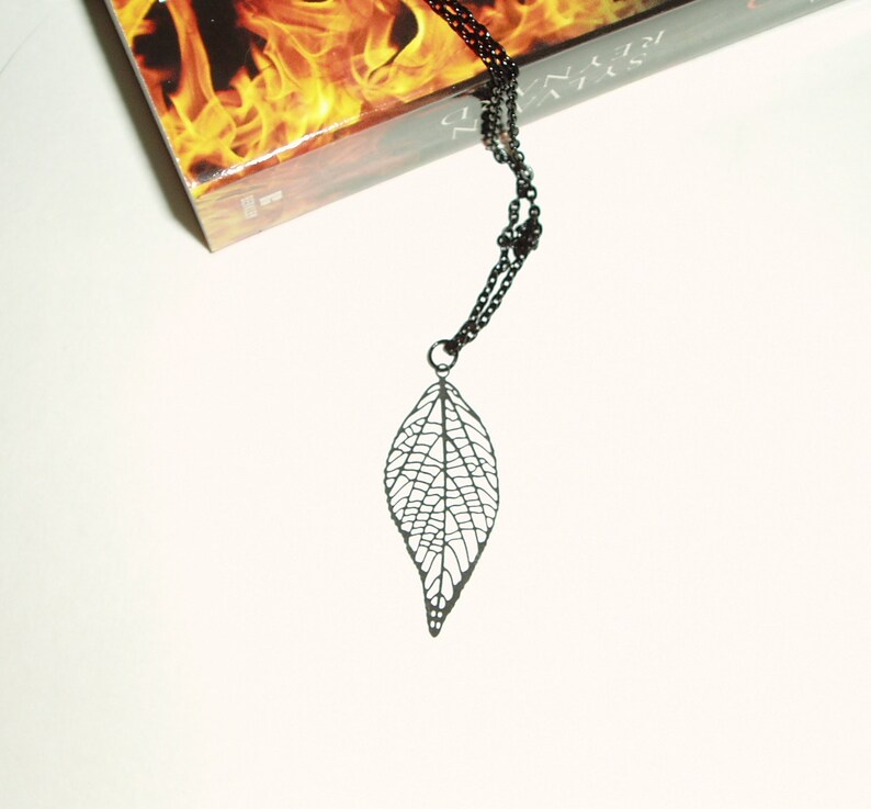Black Leaf Pendant Simple Pendant Necklace with Delicate Matte Black Leaf Pendant on Choker Chain image 2