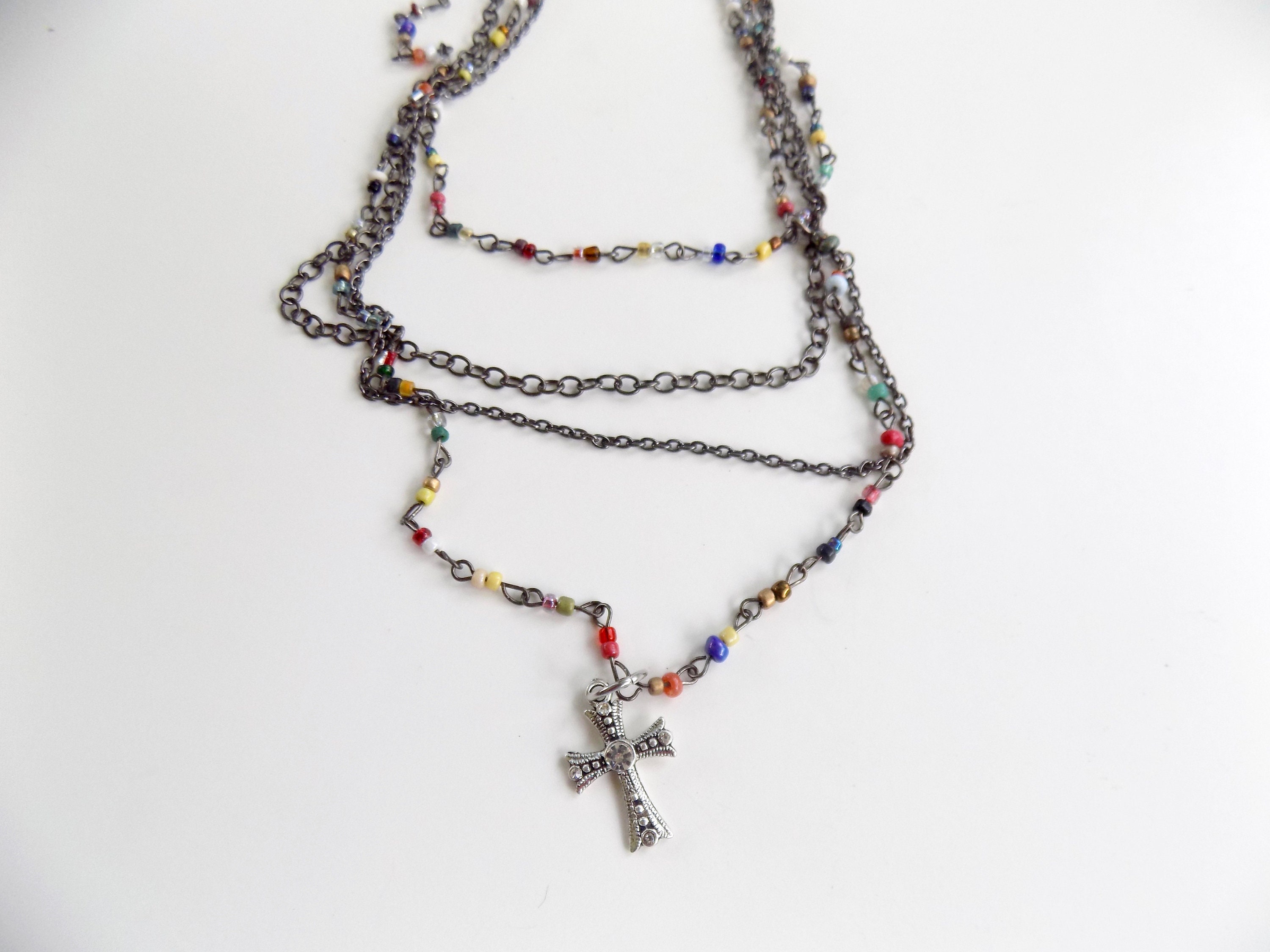 3 collane con croce gotica da donna, rosario, collana cattolica, collana multistrato anni '80, collana vintage con ciondolo a forma di esagono, collana anni '80, accessori per costumi