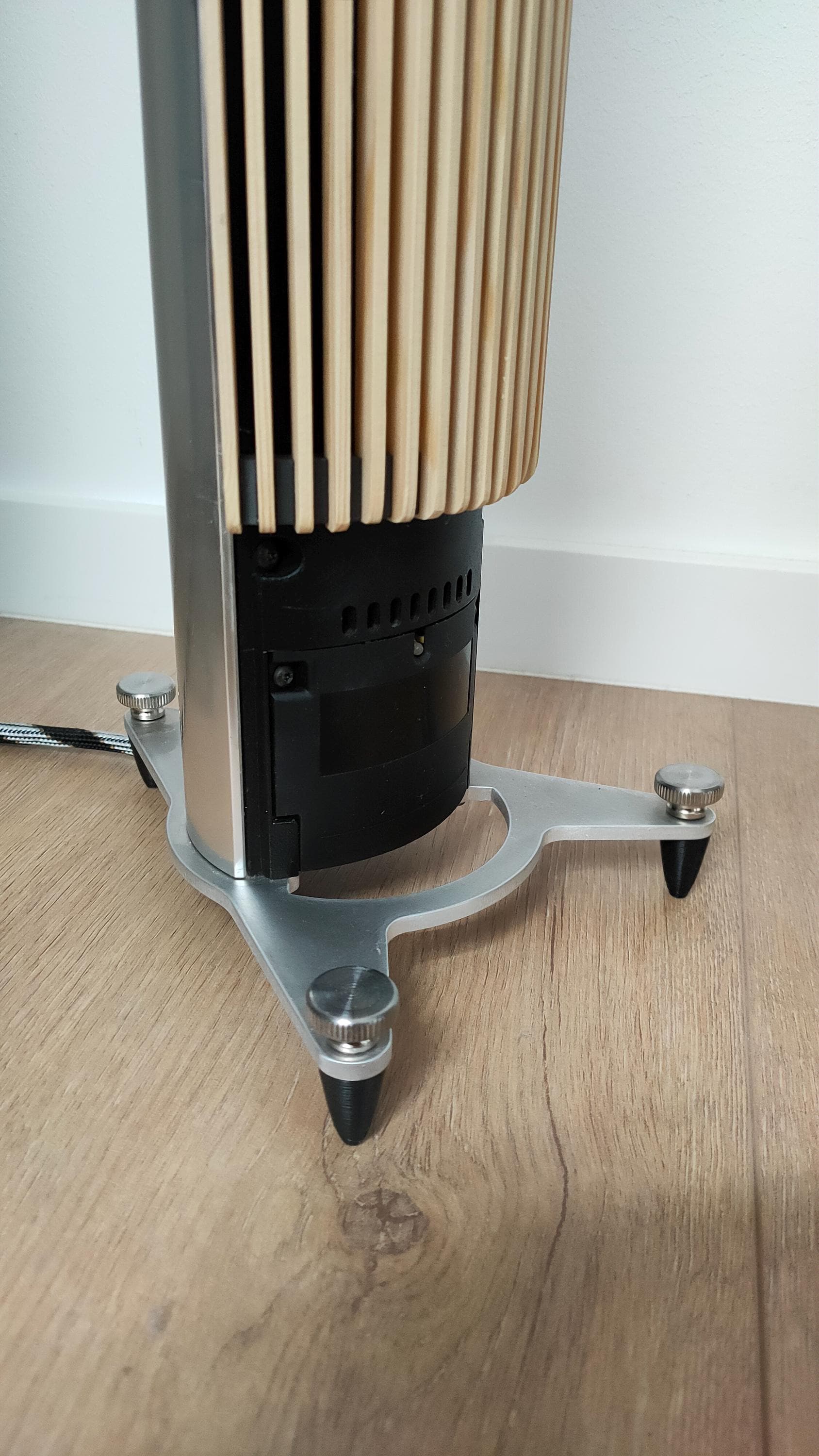Bang and Olufsen Stand - Etsy