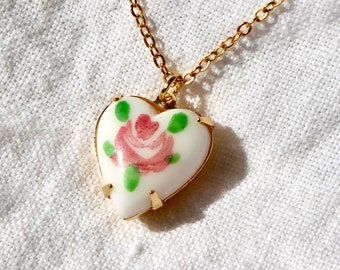 Vintage Rose Heart Charm Pendant Necklace - Vintage Flower Necklace - Vintage Floral Necklace