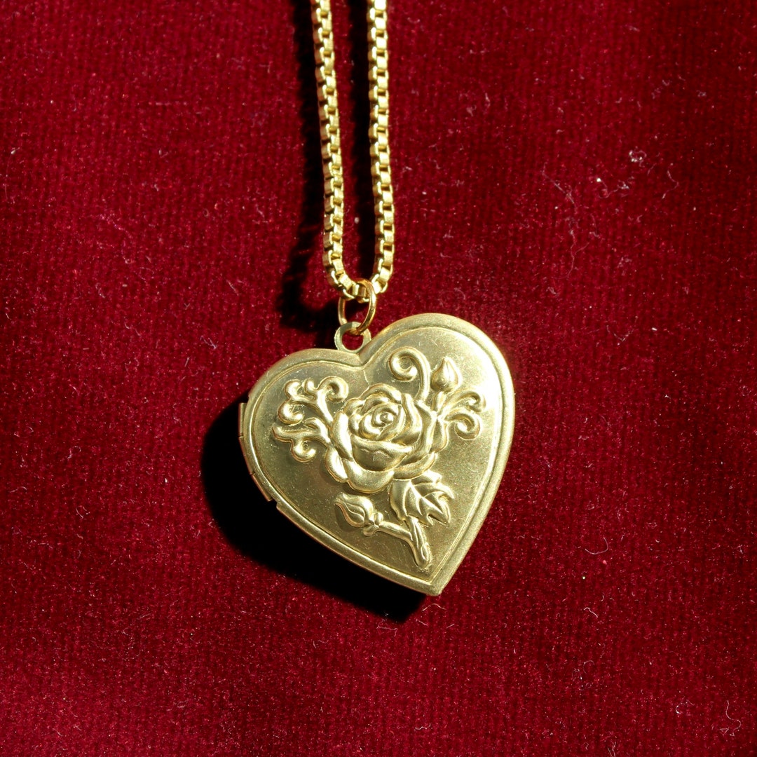 Vintage Rose Heart Locket Pendant Necklace Handmade Vintage Locket