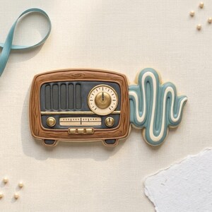 Vintage Radio Knob Sound Wave Cookie Cutter, 3D Printed Music Theme